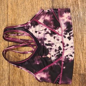 Lululemon sports bra